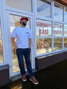 Tričko - SudetyCulture Znak ( Bílé, černé prase menší - nižší gramáž )