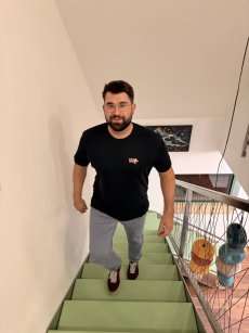 Triko - Hraniční porucha ( černé - starorůžové prase )