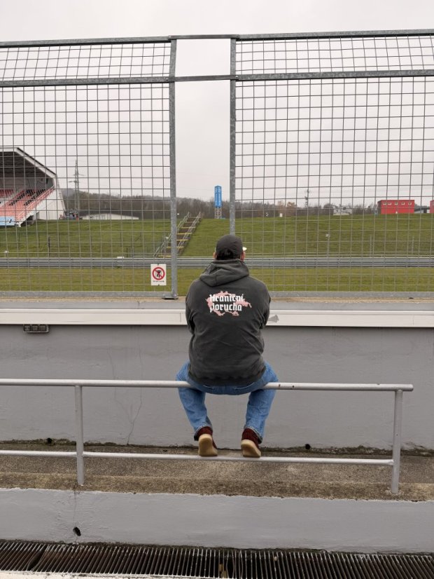 Mikina - Hraniční porucha